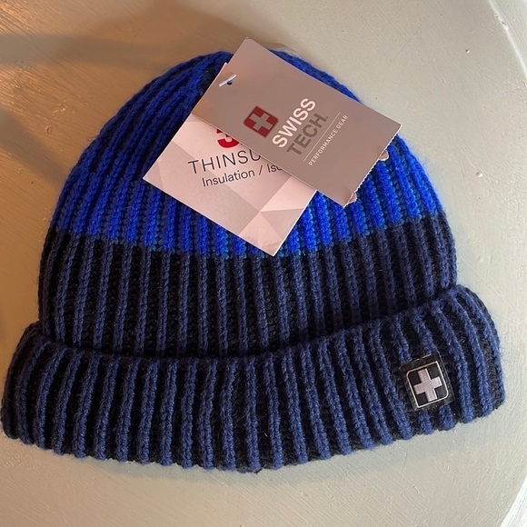 NWT SWISSGEAR FLEECE LINED BEANIE - Picture 1 of 5